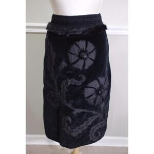 ANDREW GN PARIS Women's Black Floral Velvet Straight Skirt Size 2 (SK100